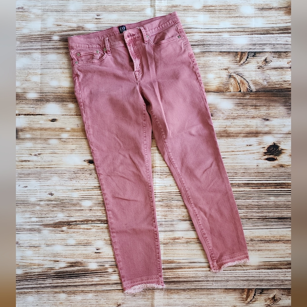 Women's Crops